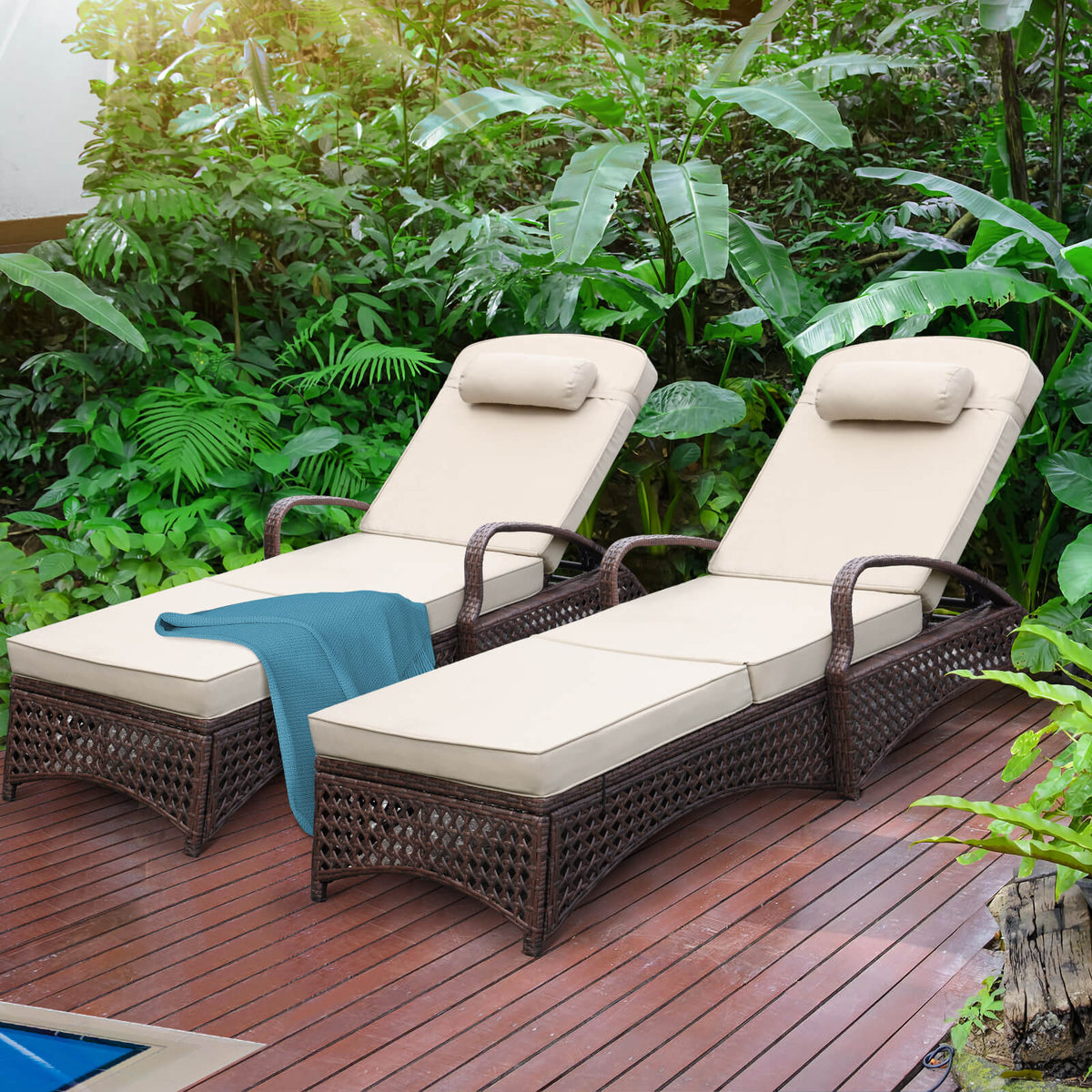 2 Pcs Patio Chaise Lounge Chairs w/ 6 Reclining Positions, 2 Wheels & 1 Small Pillow, Khaki Cushion